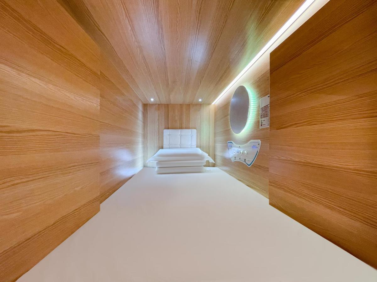 הובארט Airone Capsule Hotel מראה חיצוני תמונה